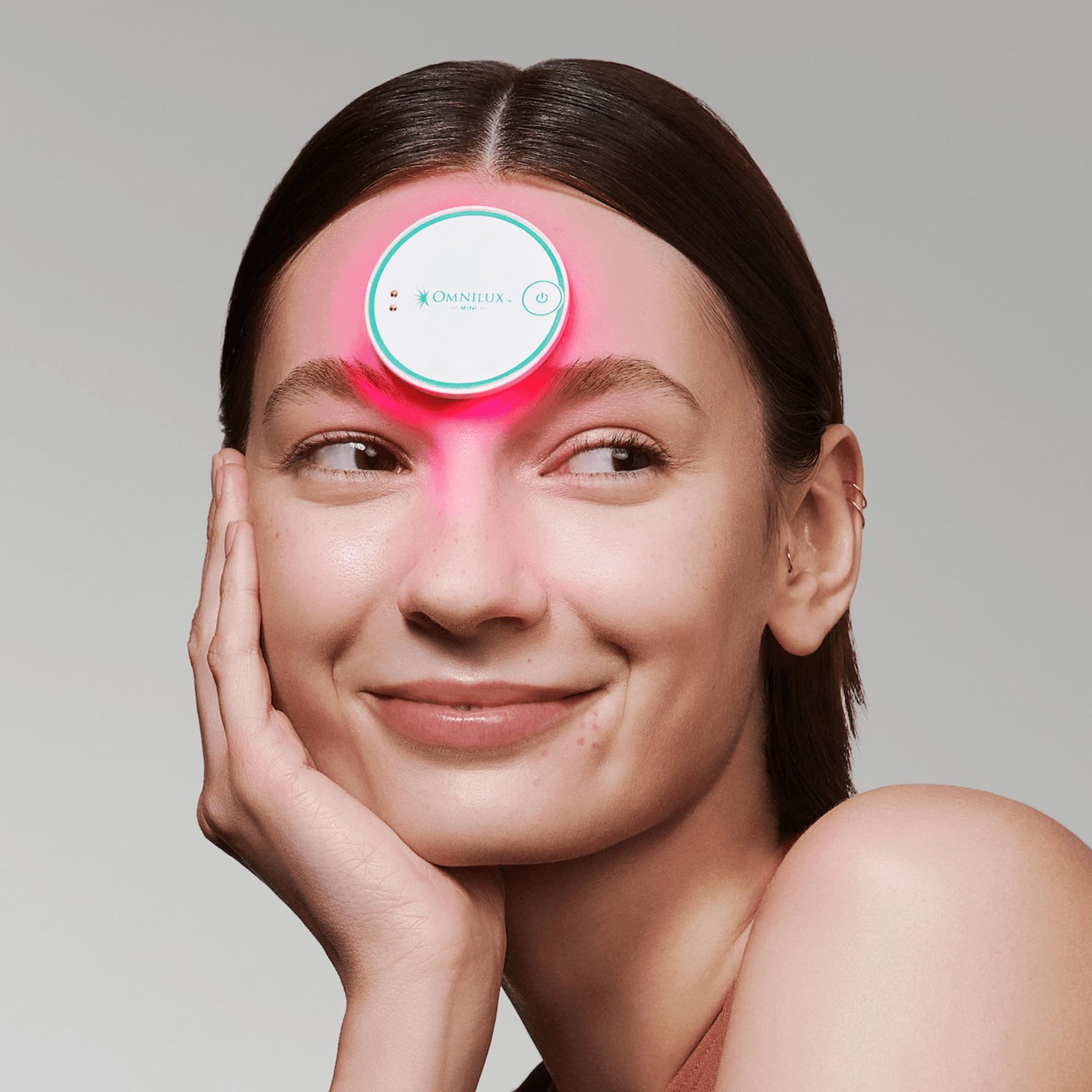 Omnilux Blemish Eraser. Dermatologist-Endorsed Blue and Red Light Therapy Mini Device for Breakouts While Soothing Inflammation and Redness.