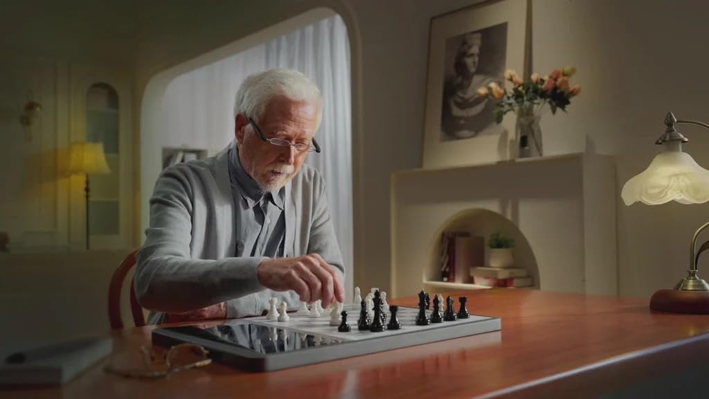 Chesnut Evo – Ultra Smart AI Chessboard for All Levels